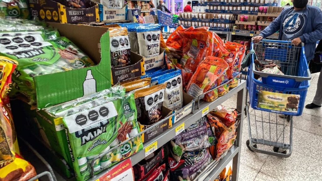 Poder del Consumidor lanza VIA, plataforma para denunciar la interferencia de la industria alimentaria en América Latina.