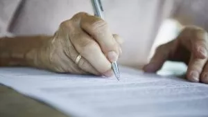 ¿Vas a hacer tu testamento? Éstos son los costos y requisitos en septiembre