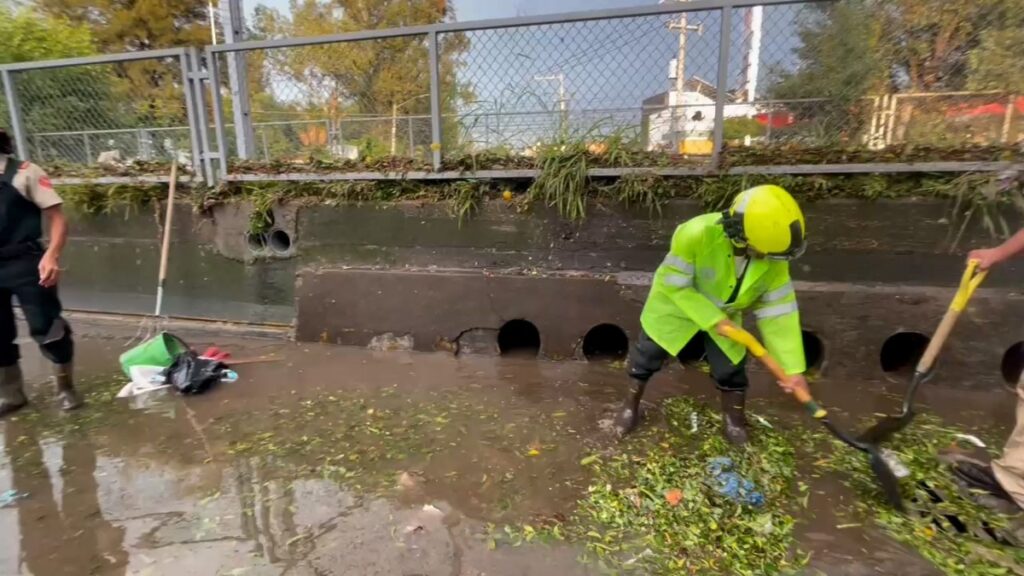 Tormenta deja inundaciones de hasta metro y medio en Guadalajara