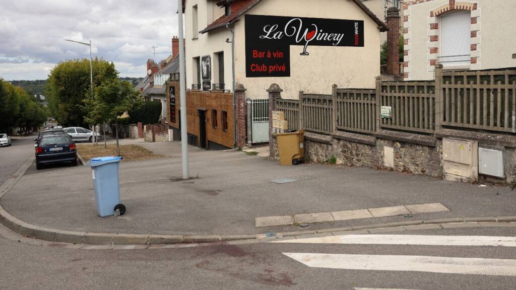 Tragedia en Francia: un muerto y cinco heridos tras atropello masivo afuera de un bar