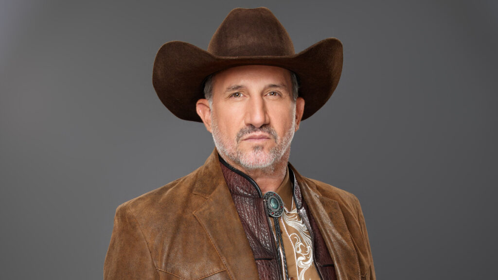 Plutarco Haza vuelve a El Señor de los Cielos