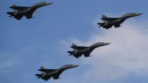 Cuba e Irán condenan anuncio de Trump sobre espacio aéreo de Venezuela