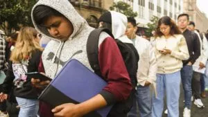 Becas universitarias Ciudad Juárez 2026: darán inscripción y computadora gratis