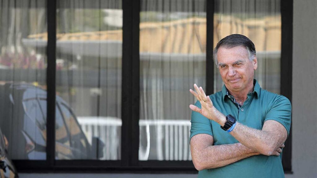 Jair Bolsonaro en prisión domiciliaria