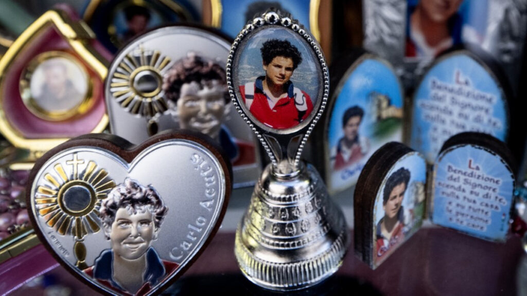 Canonizan a Carlo Acutis santo millennial