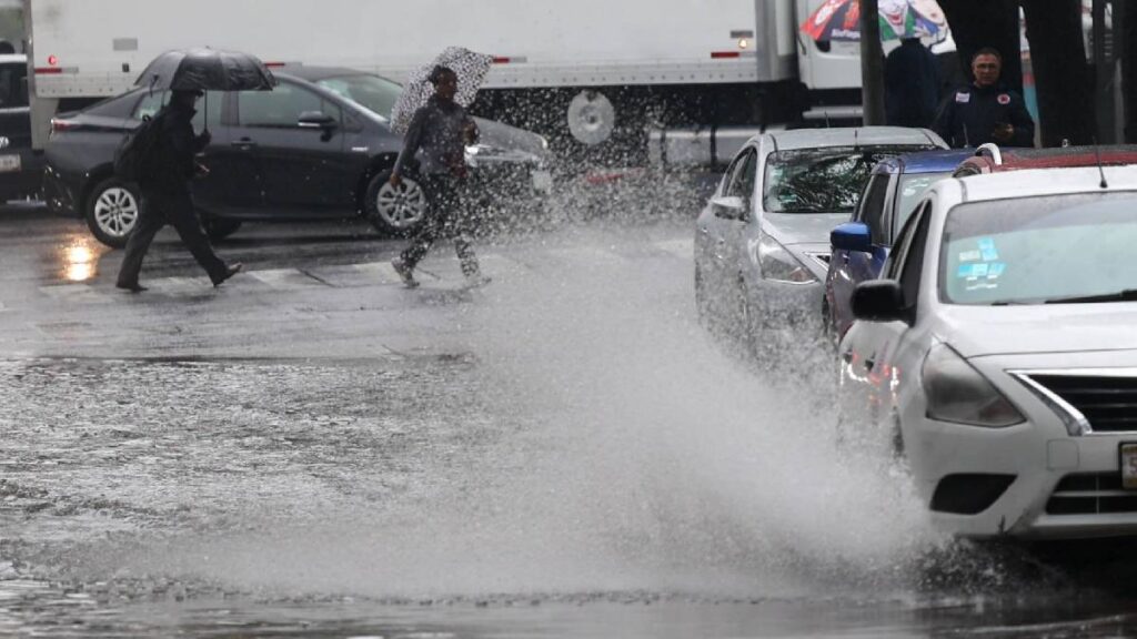 Se registran lluvias en CDMX y Edomex; prevén tormentas fuertes con rayos, granizo y vientos en los próximos días.