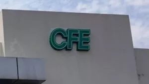 CFE restablece al 100% servicio eléctrico tras apagón en el sureste