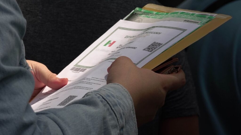 Próximamente iniciará el trámite de la CURP biométrica.