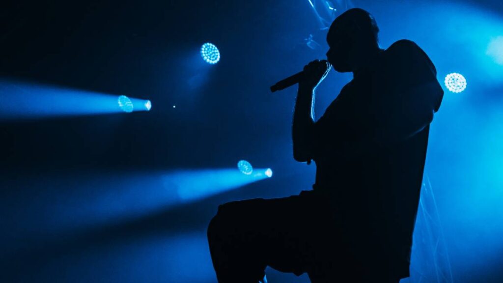 Hospitalizan de emergencia al rapero Milkman