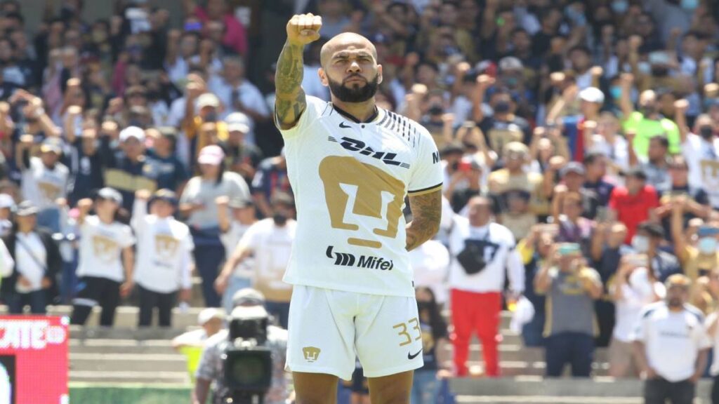Dani Alves debe pagar a Pumas 2.25 mdd; TAS avala pago por rescisión de contrato