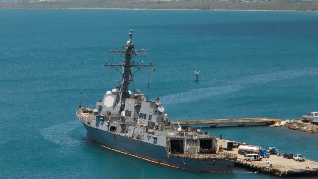 Enorme portaaviones Gerald R. Ford entra al Mar Caribe