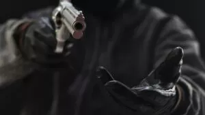 Ataque armado a trabajadores en huelga de llantera en Tultitlán deja cinco heridos