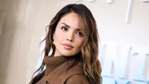 Eiza González impacta con radical cambio de look para su nueva película: sin cejas y con piercing