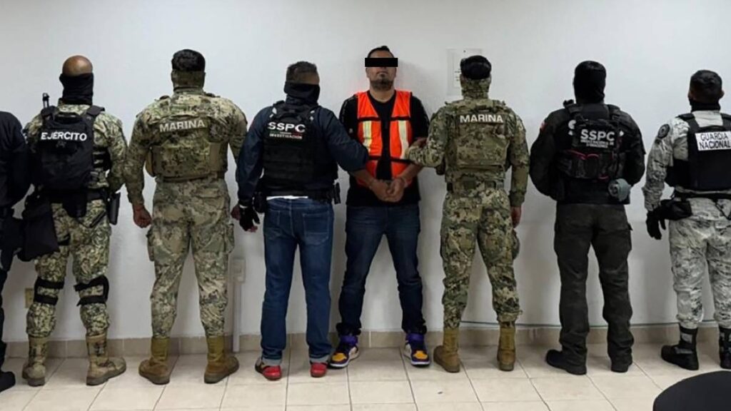 Detienen a líder criminal en Edomex; aseguran 72 inmuebles usados para extorsión, homicidio y despojo.