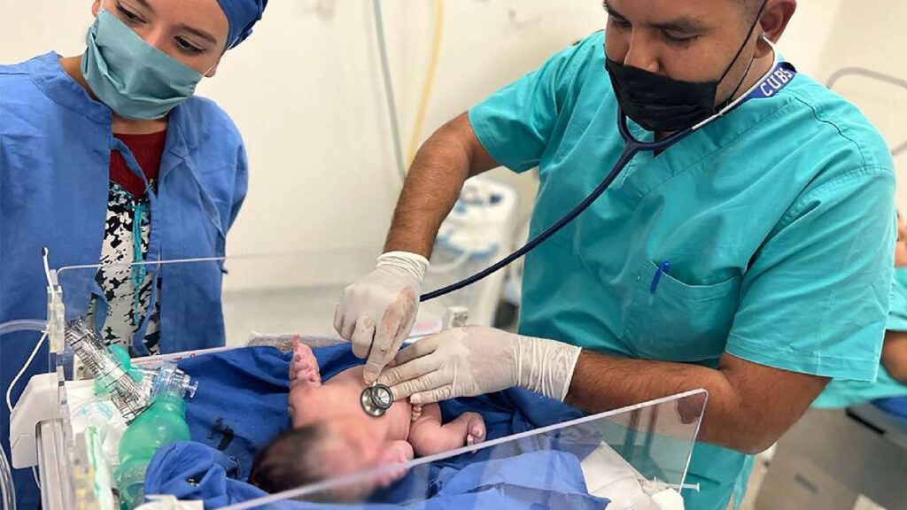 Chiapas lidera en natalidad con 86.7 nacimientos por cada mil mujeres; México registra una baja general, según cifras del INEGI.