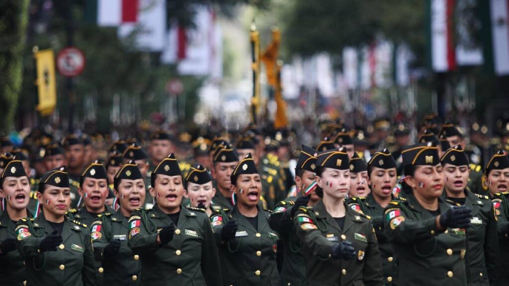 El desfile por la Independencia reunió a 280 mil personas; niñas destacaron la histórica participación femenina.