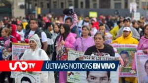 Marcha Ayotzinapa 2025 en vivo: últimas noticias de la manifestación de hoy en CDMX