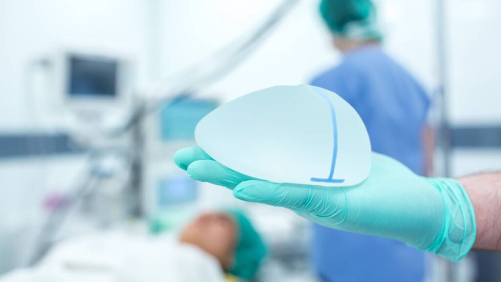 Cirugía estética a menor de 14 años que murió bajo investigación.