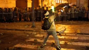 Protestas de Generación Z en Perú cumplen 2 días, con 18 heridos el sábado