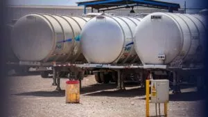 Desde 2024, SAT inhabilita a más de 2 mil empresas por huachicol fiscal