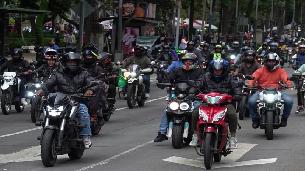 rodada-en-cdmx-termina-con-113-motos-remitidas-un-detenido-y-un-atropellado