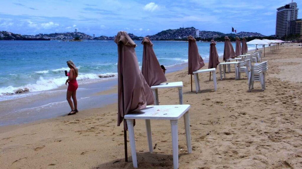 Depresión tropical Trece-E frente a costas de Guerrero