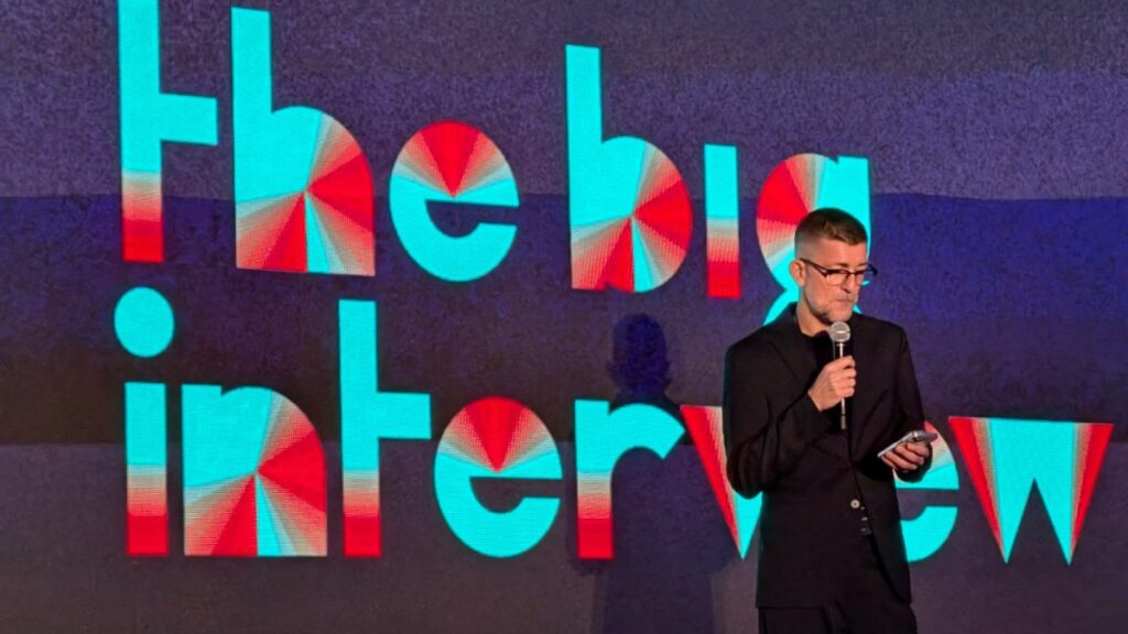 Urbano Hidalgo da la bienvenida a WIRED Summit 2025