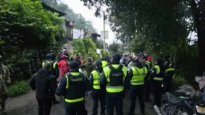 Mueren un padre y su hija tras deslizamiento de tierra en Estado de México