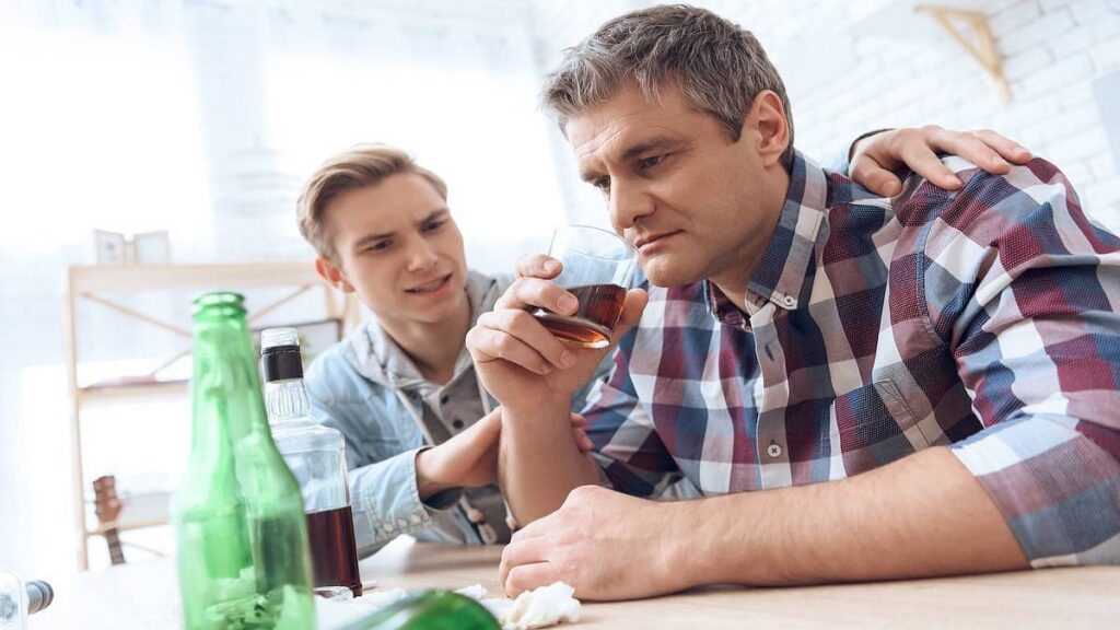 ¿Acidez estomacal recurrente? Podría ser culpa de las bebidas alcohólicas, dice estudio