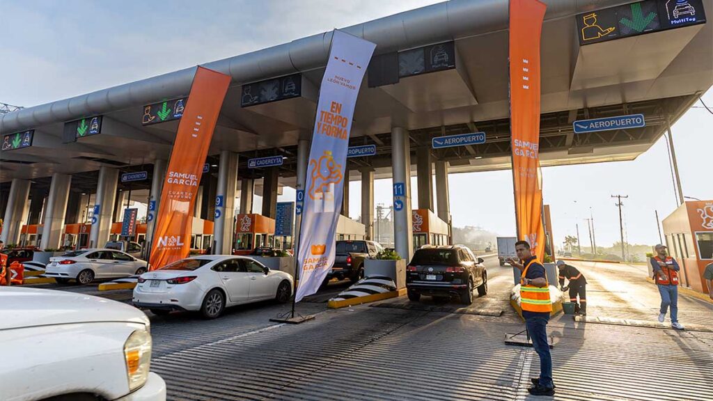 Liberaron casetas al Aeropuerto de Monterrey.