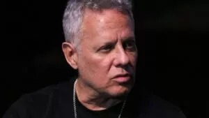 Alexis Ayala y Cinthia Aparicio viven una Navidad de ensueño en Alaska