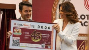 Lotería Nacional celebra 45 años de la Comar con billete conmemorativo