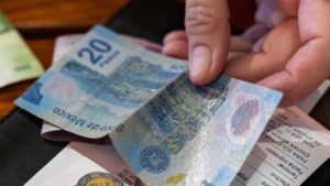 Adiós al billete de 20 pesos: ¿qué hacer con los que todavía tienes?