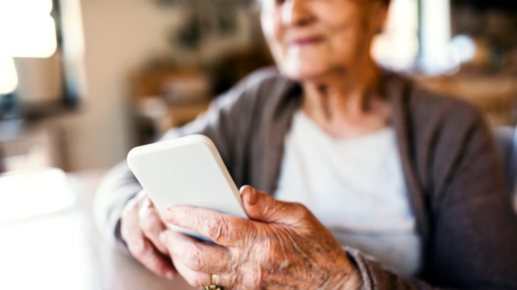 PROFECO señala los fraudes que ponen en riesgo a adultos mayores