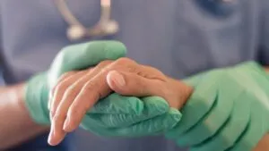 Recorte de 10 mil millones de pesos golpea a hospitales de alta especialidad en 2026