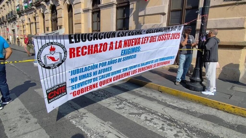 CNTE se va a paro y cierra más de 2,500 escuelas en Michoacán