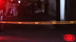 Ataque armado en lavandería de Plaza Arkana deja 2 muertos y 1 herido en Cuautitlán Izcalli