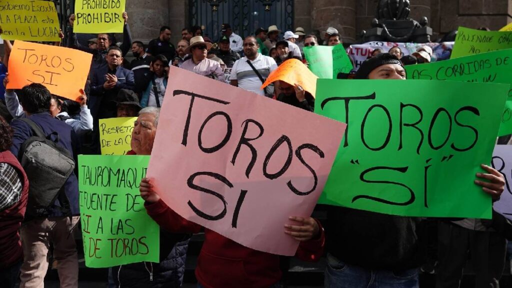 La SCJN rechazó atraer el amparo contra las corridas de toros en CDMX; el caso volverá al Tribunal Colegiado.