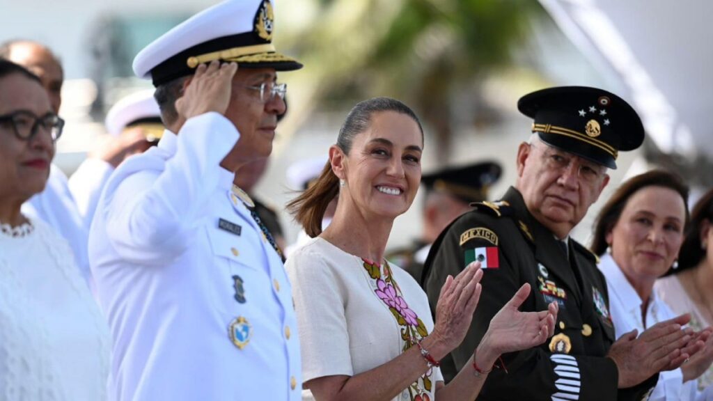 Corrupción es deslealtad, sentencia Sheinbaum ante la Marina