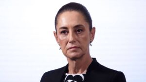 Sheinbaum coordina con Durazo atención a víctimas del incendio en Hermosillo