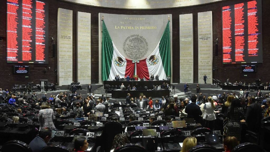 Diputados avalan reforma a la Ley Aduanera para modernizar el sistema, fortalecer controles y endurecer sanciones fiscales.