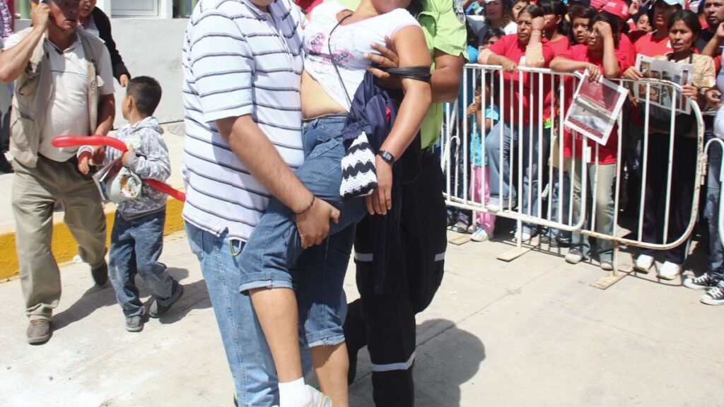 Encuentran A Doctora Que Golpeo A Mama Desmayada