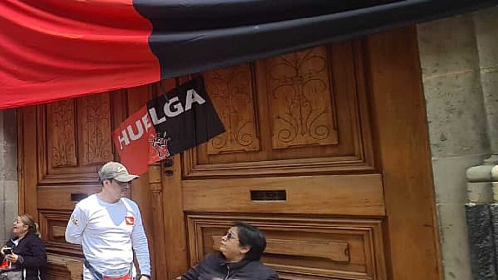 Empleados de Monte de Piedad estallan huelga nacional