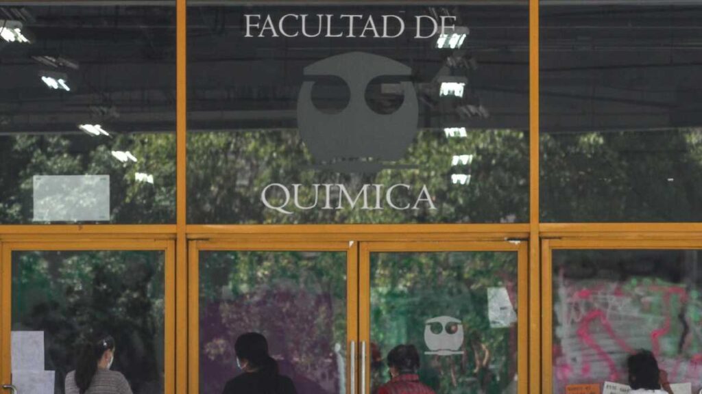 Facultad de Química de la UNAM reanuda clases tras amenazas