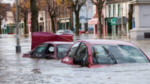 Videos: NY, bajo el agua; tormenta deja caos y muertos