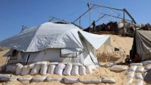 A dos años de conflicto: Hamás acepta entregar armas a Egipto, pero rechaza comité internacional