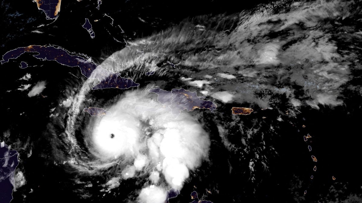 Sigue en vivo la trayectoria de Isaías desde tu celular; podría convertirse en huracán