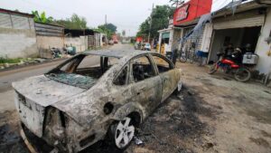 Incendian dos vehículos en Teocaltiche, Jalisco; autoridades se mantienen en alerta 