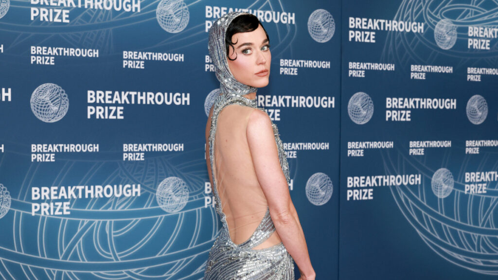 Katy Perry luce gran figura mientras vive romance con Justin Trudeau