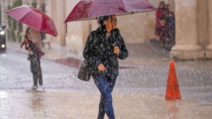 Frente frío 12 ocasionará lluvias, chubascos y descenso de temperatura